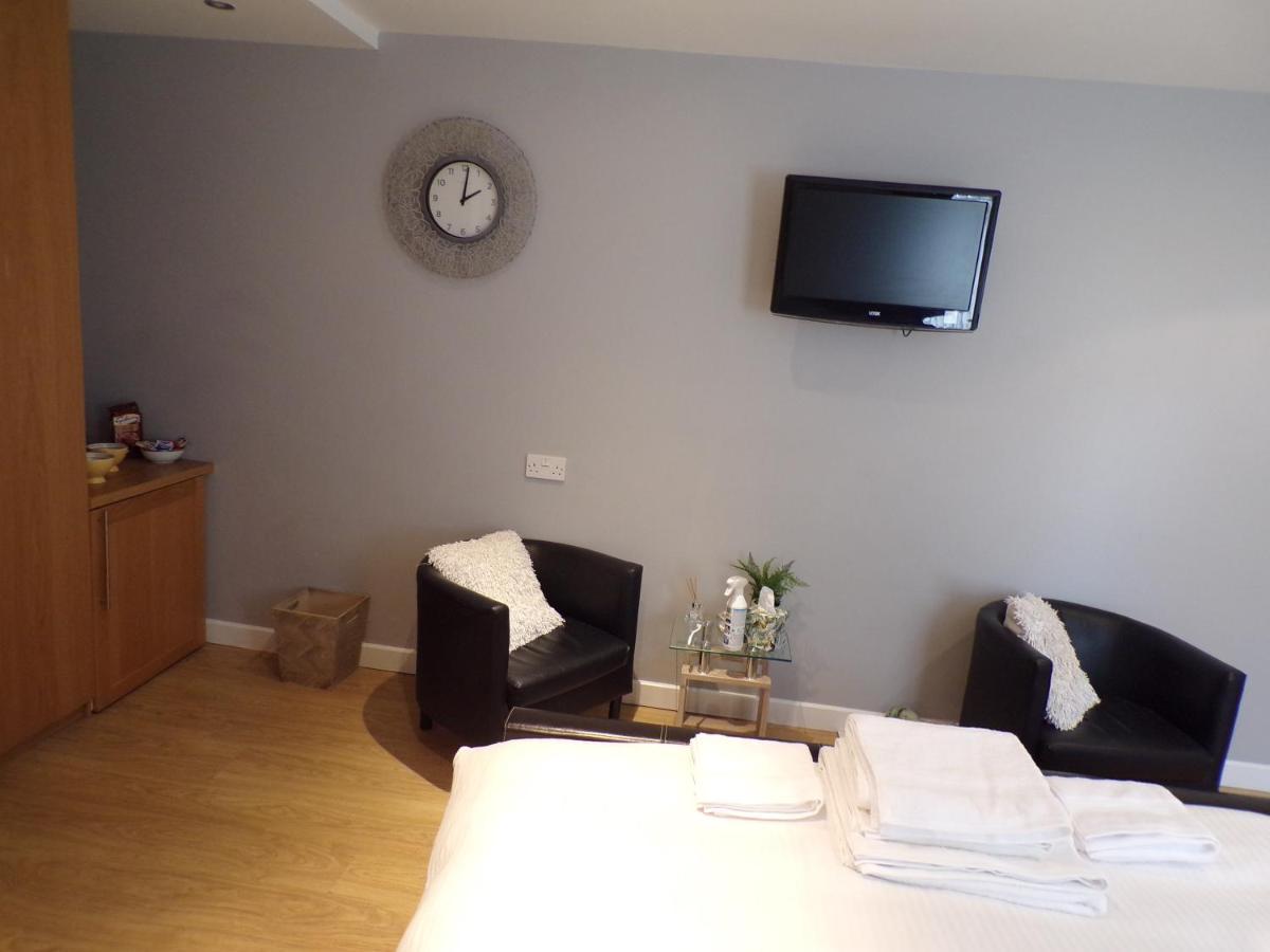 Coast 77 B&B Poole Eksteriør billede