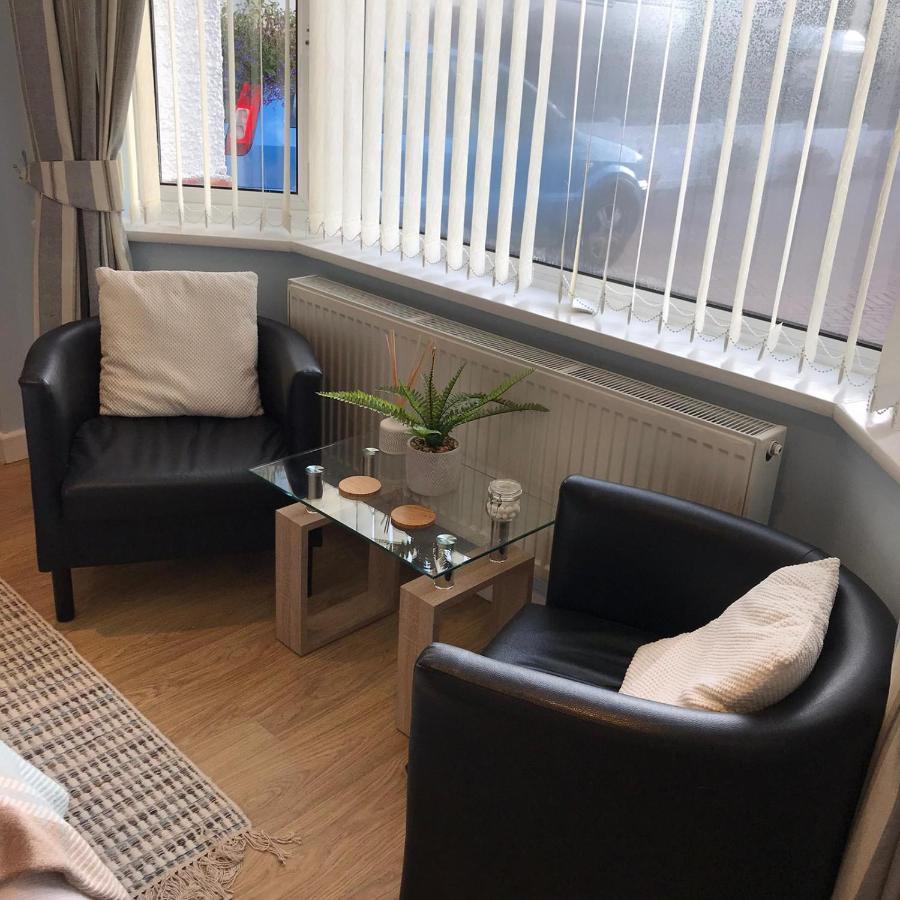 Coast 77 B&B Poole Eksteriør billede